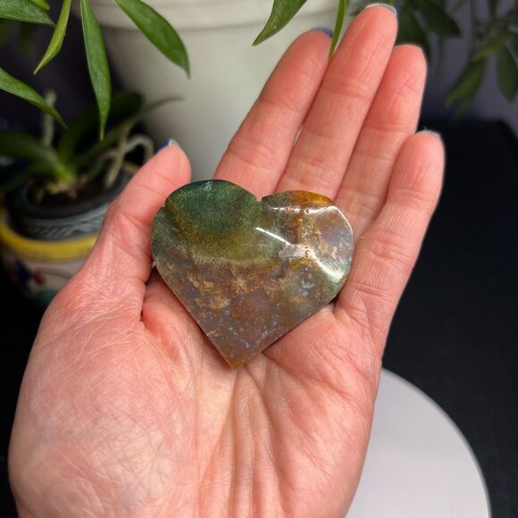 Moss Agate Crystal Heart‎ (#12) - Picture 2 of 12